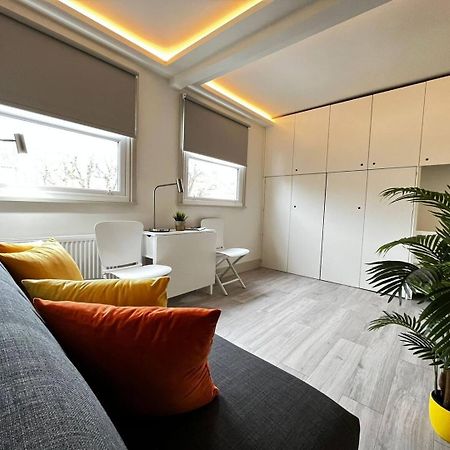 Apt 10 Beachside Beauty Lux Studio Steps From Beach Brighton Exteriör bild